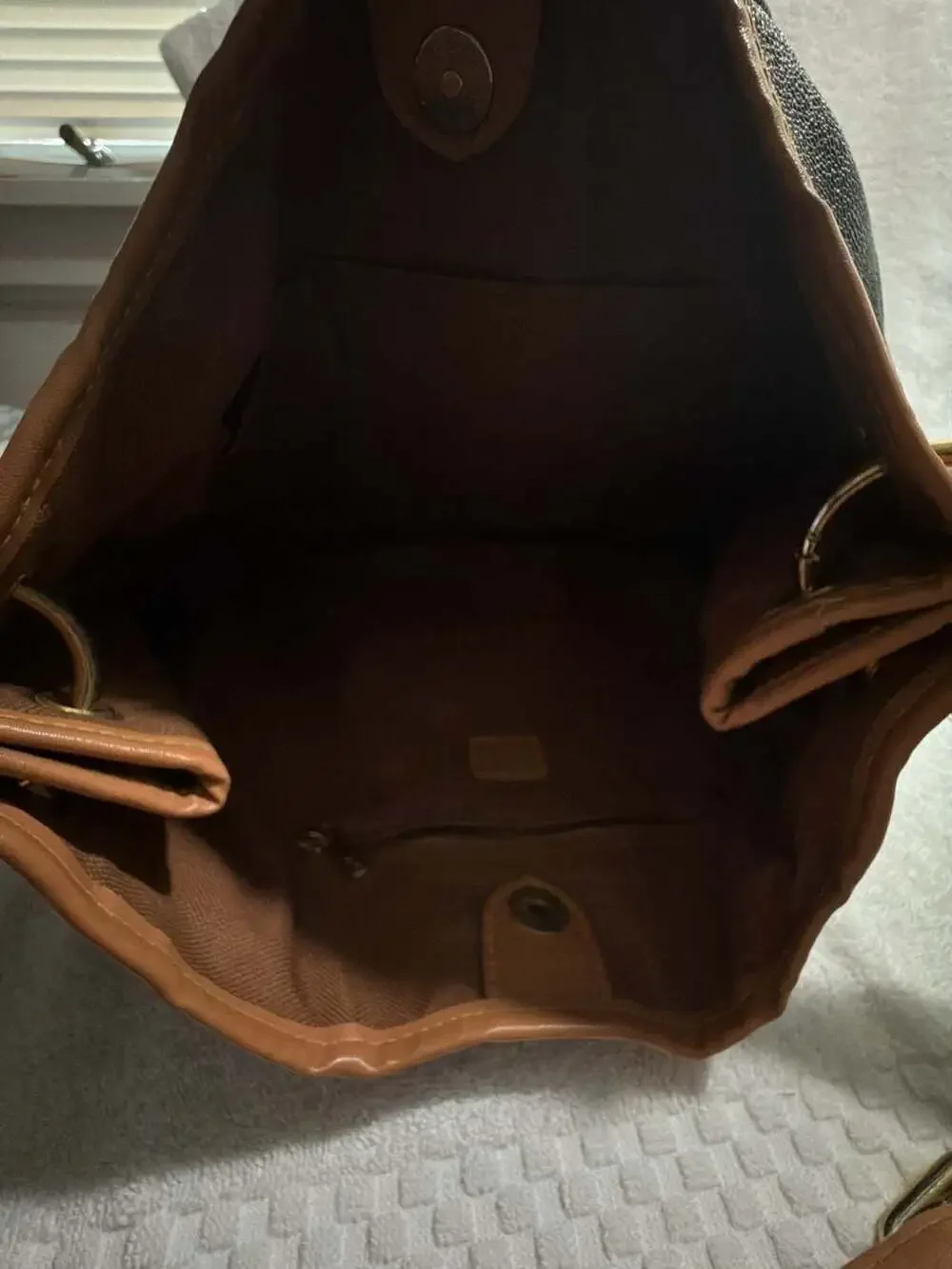Louis Vuitton Monogram Galliera PM Shoulder Bag